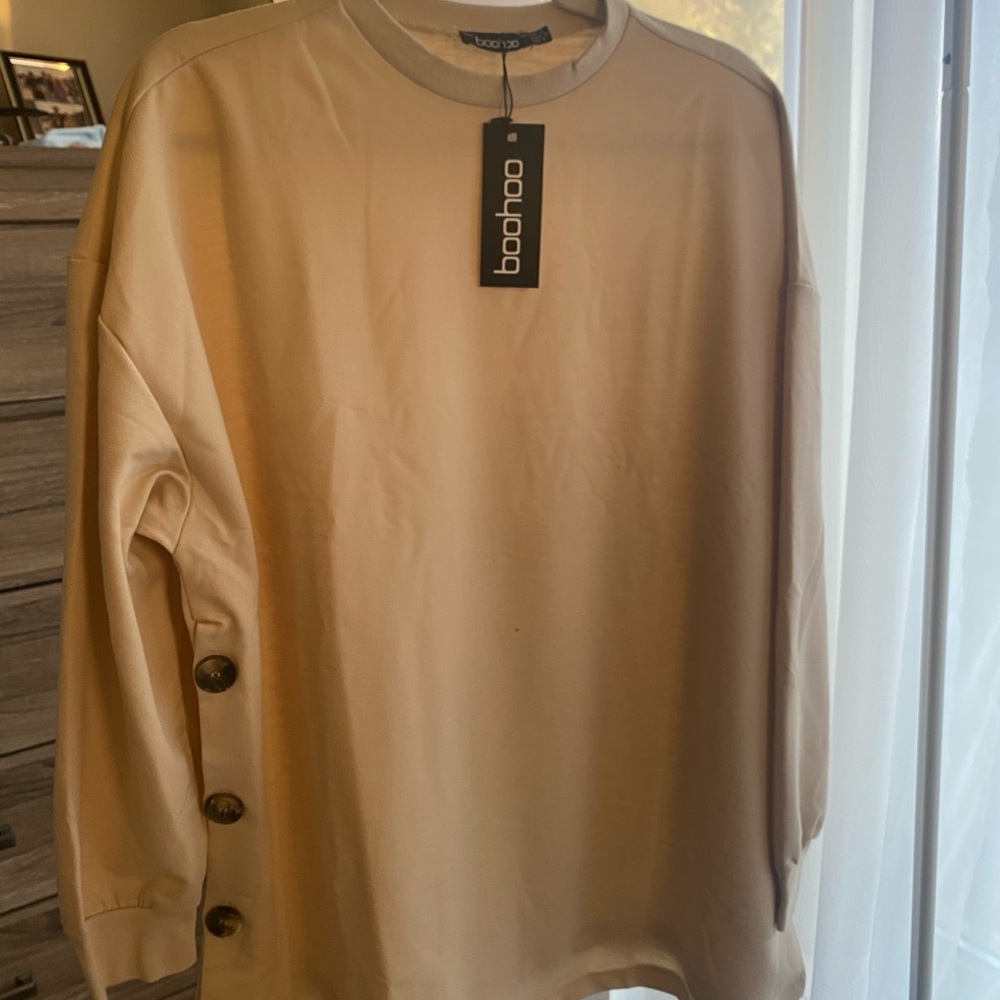 Boohoo Maternity Side Button Nursing Sweatshirt